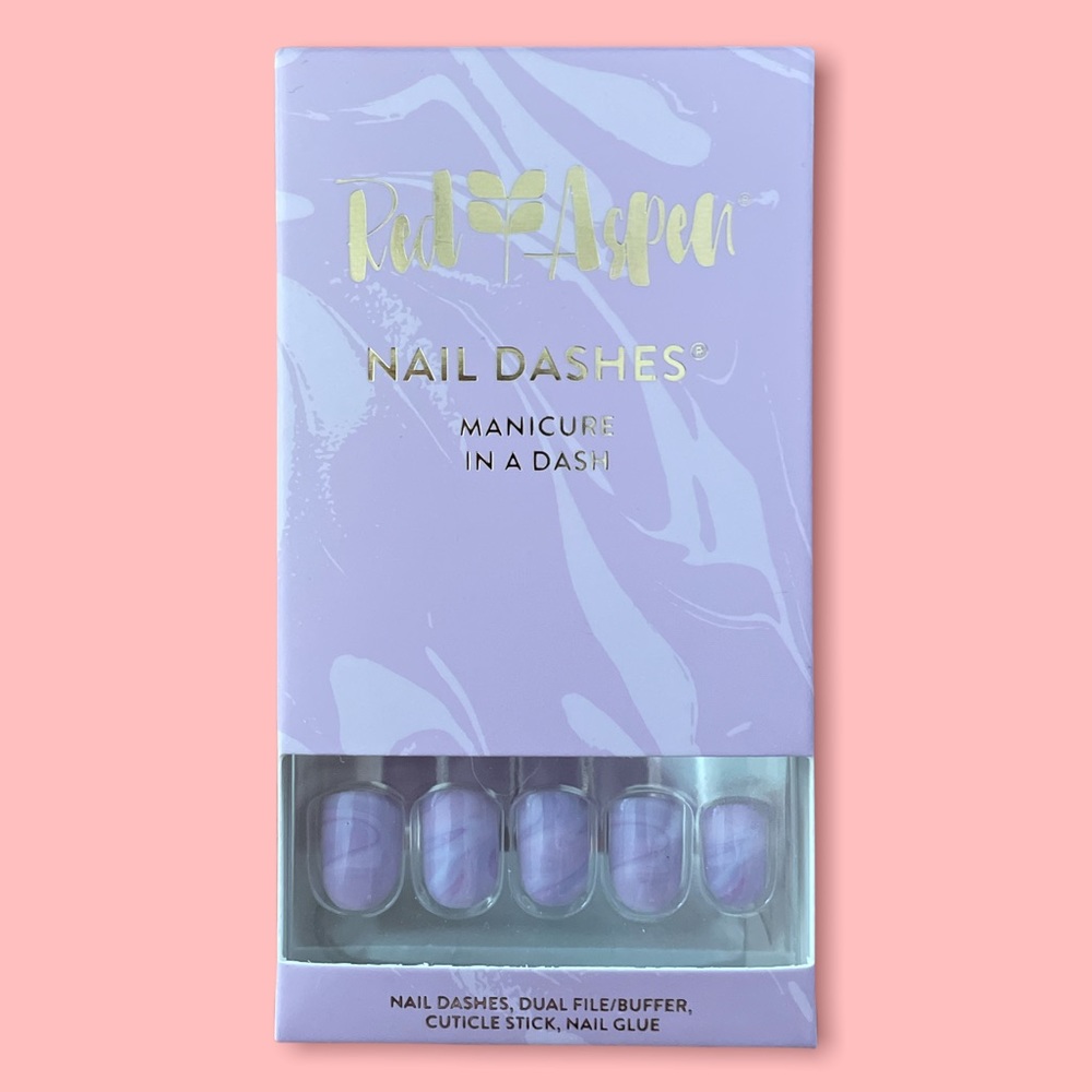 NIB Red Aspen Short Square Nail Dashes in Annabelle Got An Amethyst (Purple)